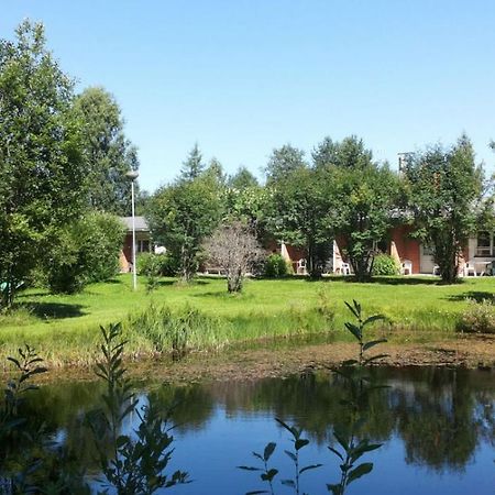 Hotelli Ravintola Tiilikka Rautavaara ภายนอก รูปภาพ
